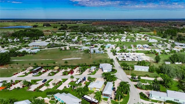 3283 RED TAIL HAWK DRIVE, Polk City, FL 33868