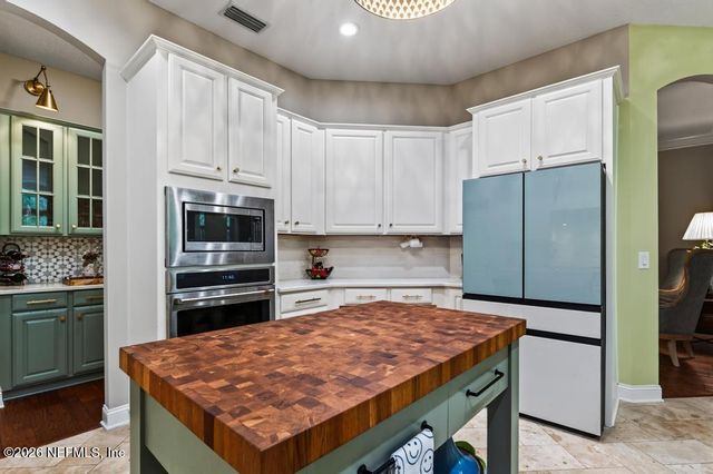 160 PARKSIDE Drive, St. Augustine, FL 32095