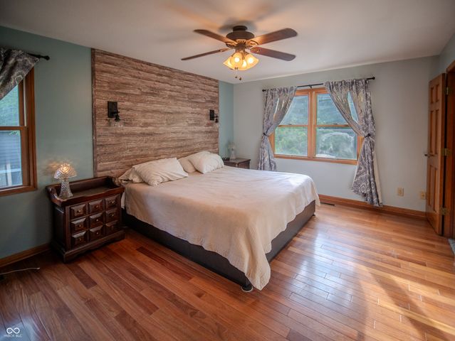 225 Southwind Way, Greenwood, IN 46142