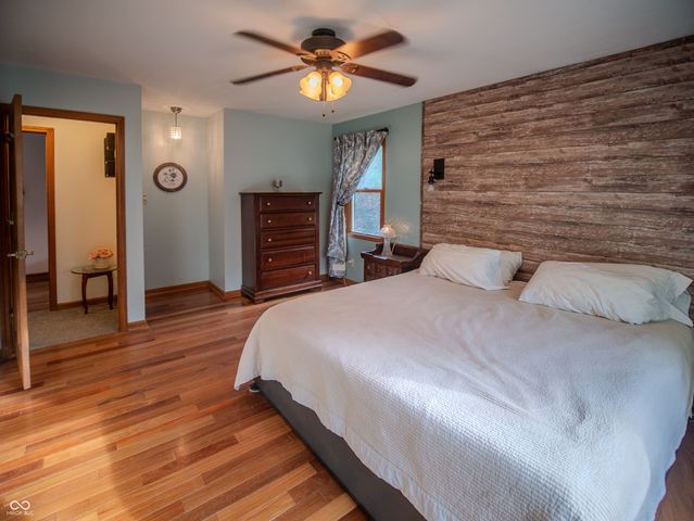 225 Southwind Way, Greenwood, IN 46142