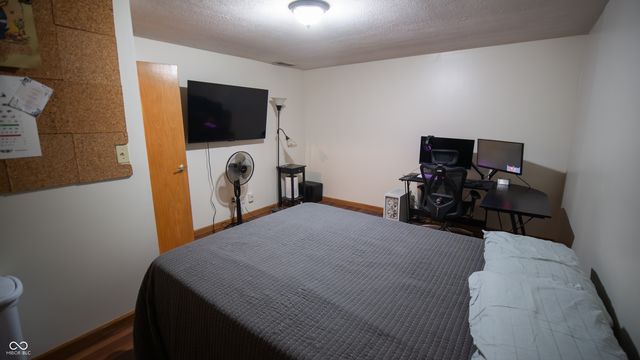225 Southwind Way, Greenwood, IN 46142