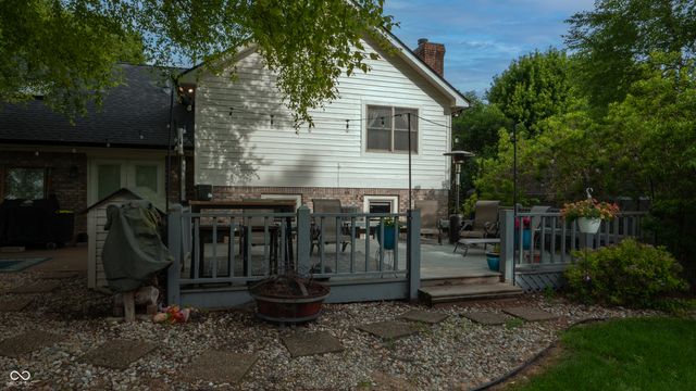 225 Southwind Way, Greenwood, IN 46142