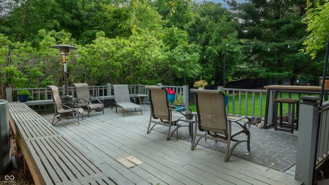 225 Southwind Way, Greenwood, IN 46142