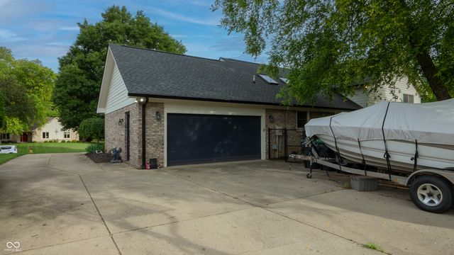 225 Southwind Way, Greenwood, IN 46142