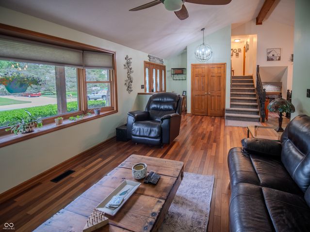225 Southwind Way, Greenwood, IN 46142