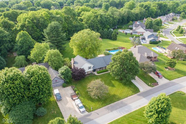 225 Southwind Way, Greenwood, IN 46142