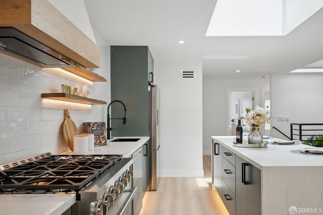 718 Brussels Street, San Francisco, CA 94134