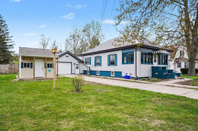 206 S Maple Street, Hemlock, MI 48626