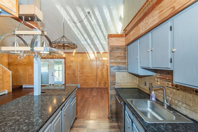 51 Zinnia Dr, Vernon Twp., NJ 07418