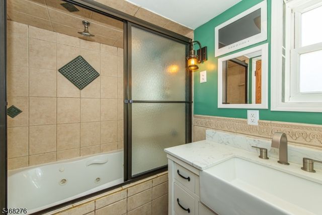 51 Zinnia Dr, Vernon Twp., NJ 07418