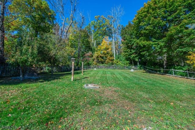 51 Zinnia Dr, Vernon Twp., NJ 07418