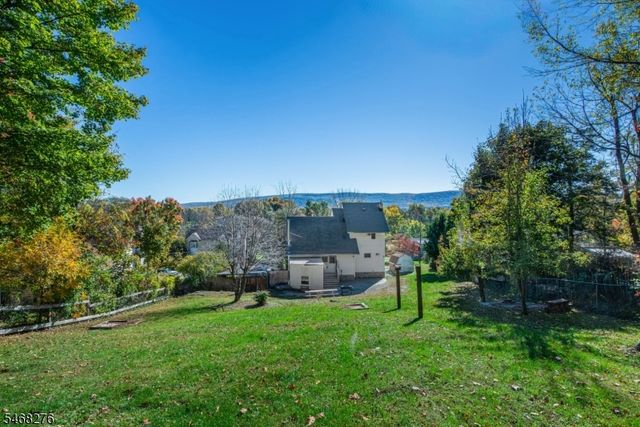51 Zinnia Dr, Vernon Twp., NJ 07418