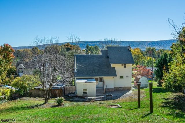 51 Zinnia Dr, Vernon Twp., NJ 07418