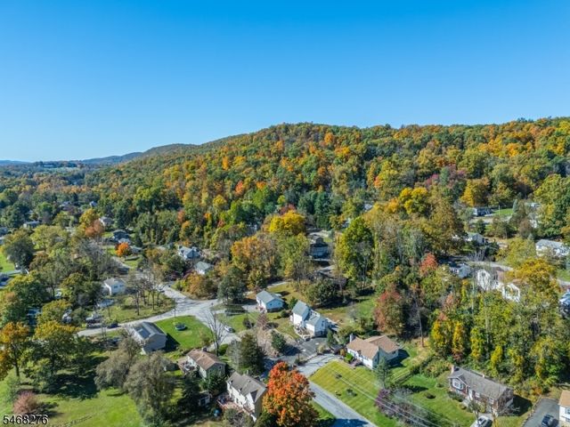 51 Zinnia Dr, Vernon Twp., NJ 07418