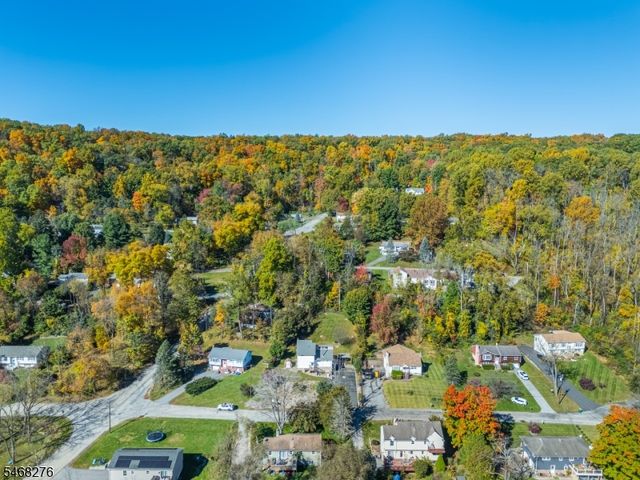 51 Zinnia Dr, Vernon Twp., NJ 07418