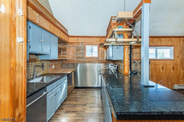 51 Zinnia Dr, Vernon Twp., NJ 07418