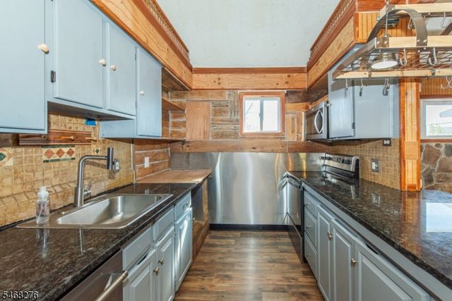 51 Zinnia Dr, Vernon Twp., NJ 07418