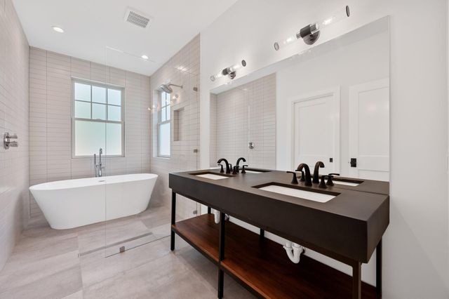 1919 W 38th ST, Austin, TX 78731