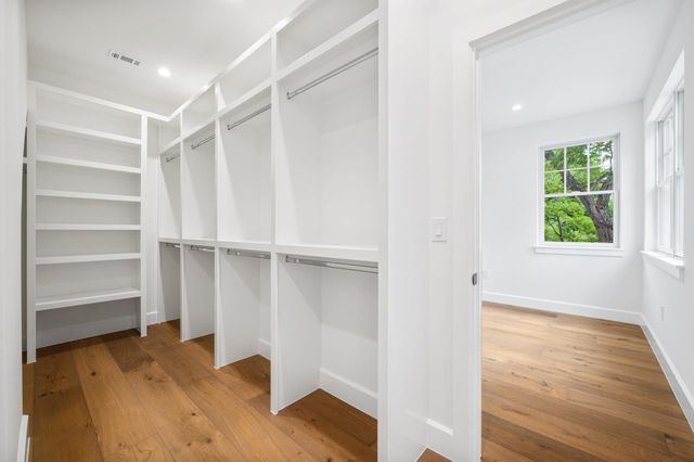 1919 W 38th ST, Austin, TX 78731
