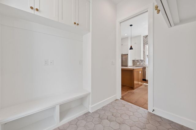 1919 W 38th ST, Austin, TX 78731