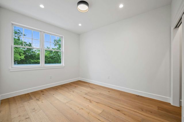 1919 W 38th ST, Austin, TX 78731