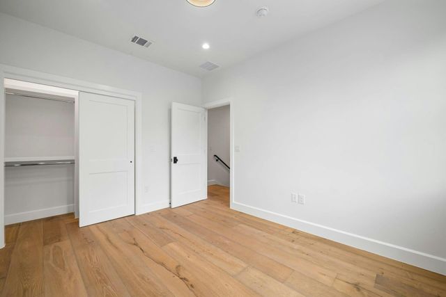 1919 W 38th ST, Austin, TX 78731