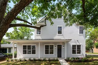 1919 W 38th ST, Austin, TX 78731