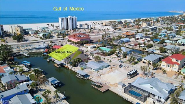 120 Egret ST, Fort Myers Beach, FL 33931