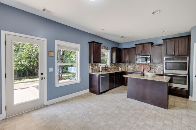 2434 Turtle Trce, Murfreesboro, TN 37127