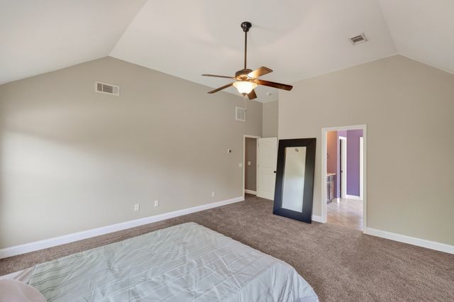 2434 Turtle Trce, Murfreesboro, TN 37127