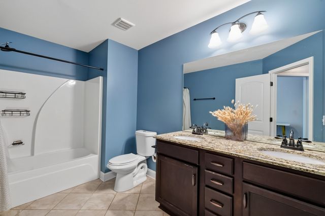 2434 Turtle Trce, Murfreesboro, TN 37127