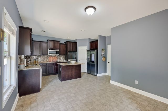 2434 Turtle Trce, Murfreesboro, TN 37127