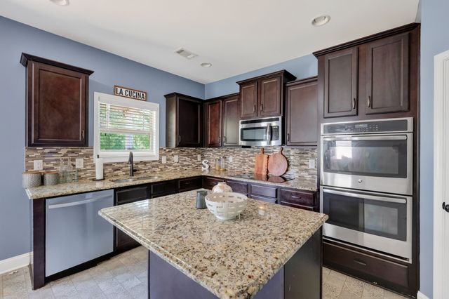 2434 Turtle Trce, Murfreesboro, TN 37127