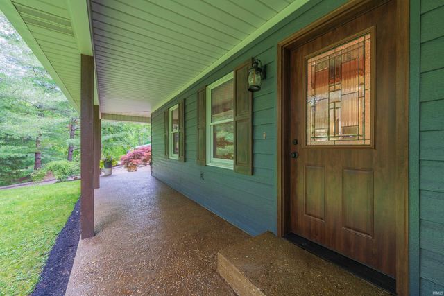 806 Texas Pike, Spencer, IN 47460