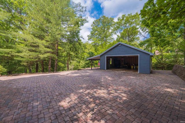 806 Texas Pike, Spencer, IN 47460
