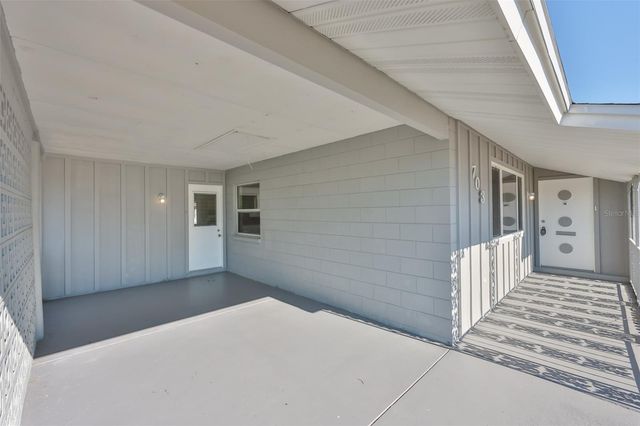 703 BEL AIR AVENUE, Sun City Center, FL 33573