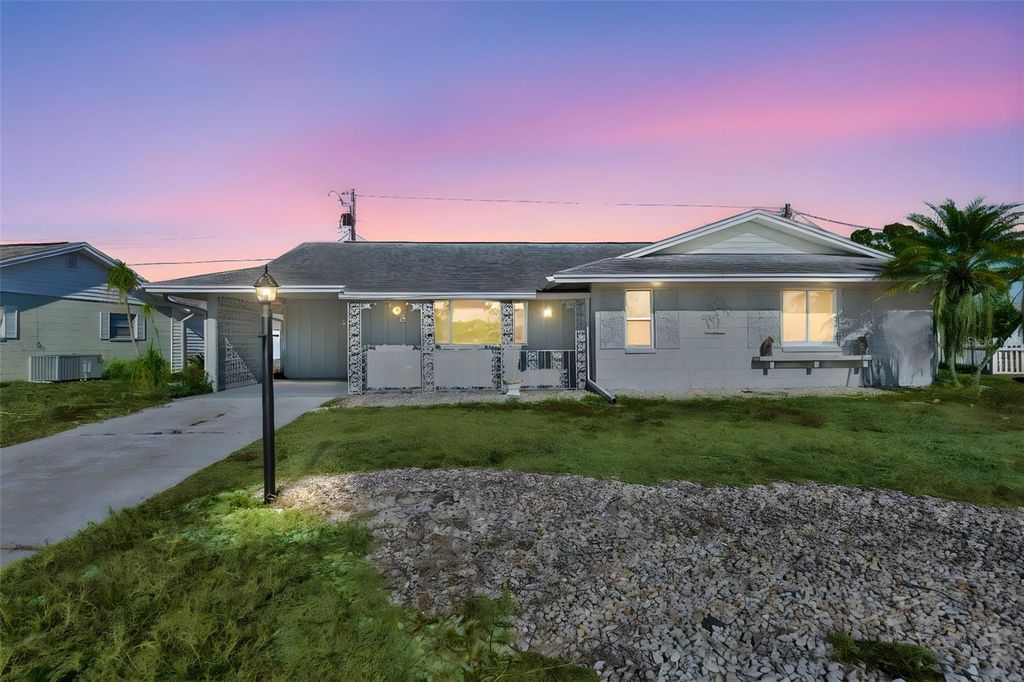 703 BEL AIR AVENUE, Sun City Center, FL 33573