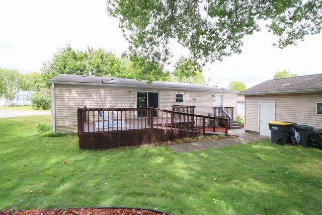 44 Terri Circle Drive, Holmen, WI 54636