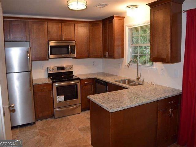 3101 Queen Anne Court, Atlanta, GA 30350