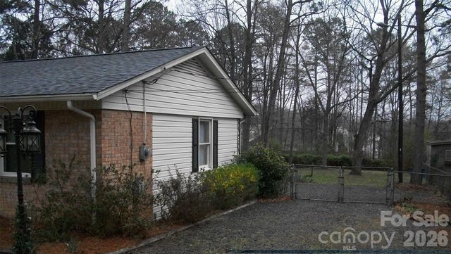 310 Cedarwood Lane, Matthews, NC 28104