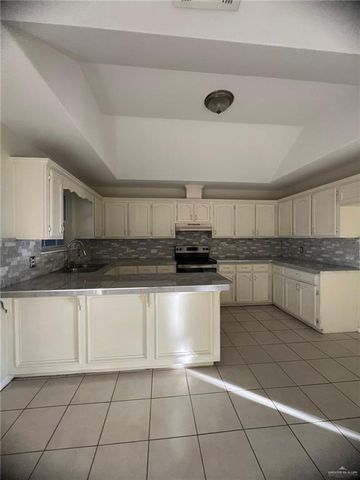 929 Annabelle Street, Edcouch, TX 78538