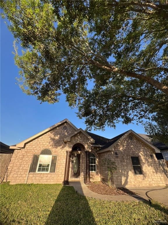 929 Annabelle Street, Edcouch, TX 78538