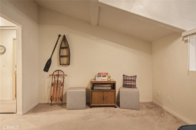 306 Villa Way, Lake Arrowhead, CA 92352