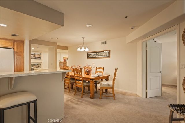 306 Villa Way, Lake Arrowhead, CA 92352