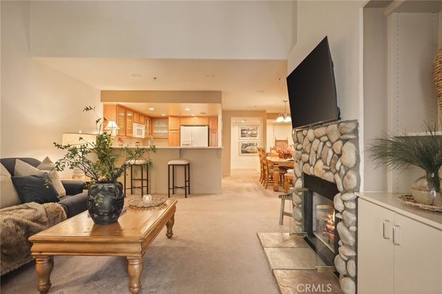 306 Villa Way, Lake Arrowhead, CA 92352