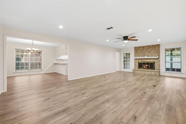 8022 Bayside Boulevard, Beach City, TX 77523