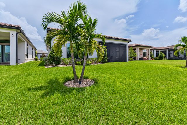 8047 JUNIPER Drive, Parkland, FL 33067
