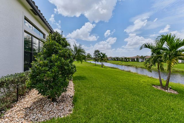8047 JUNIPER Drive, Parkland, FL 33067