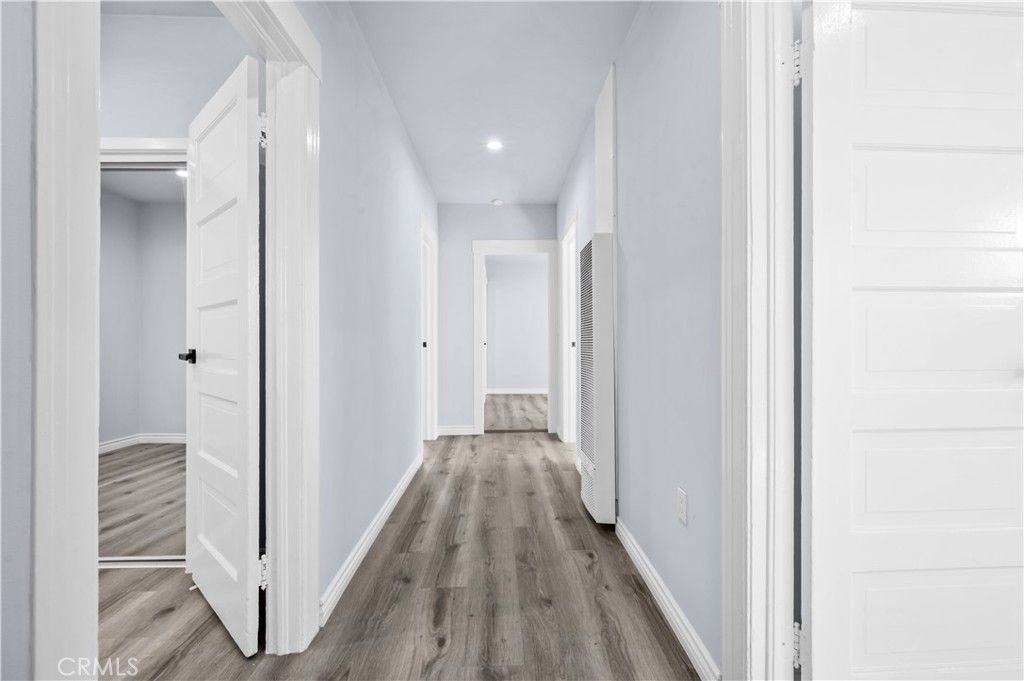 136 W 43rd Place, Los Angeles, CA 90037 — photo 4