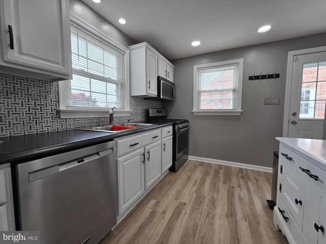 128 ROCKWOOD AVE, York, PA 17406